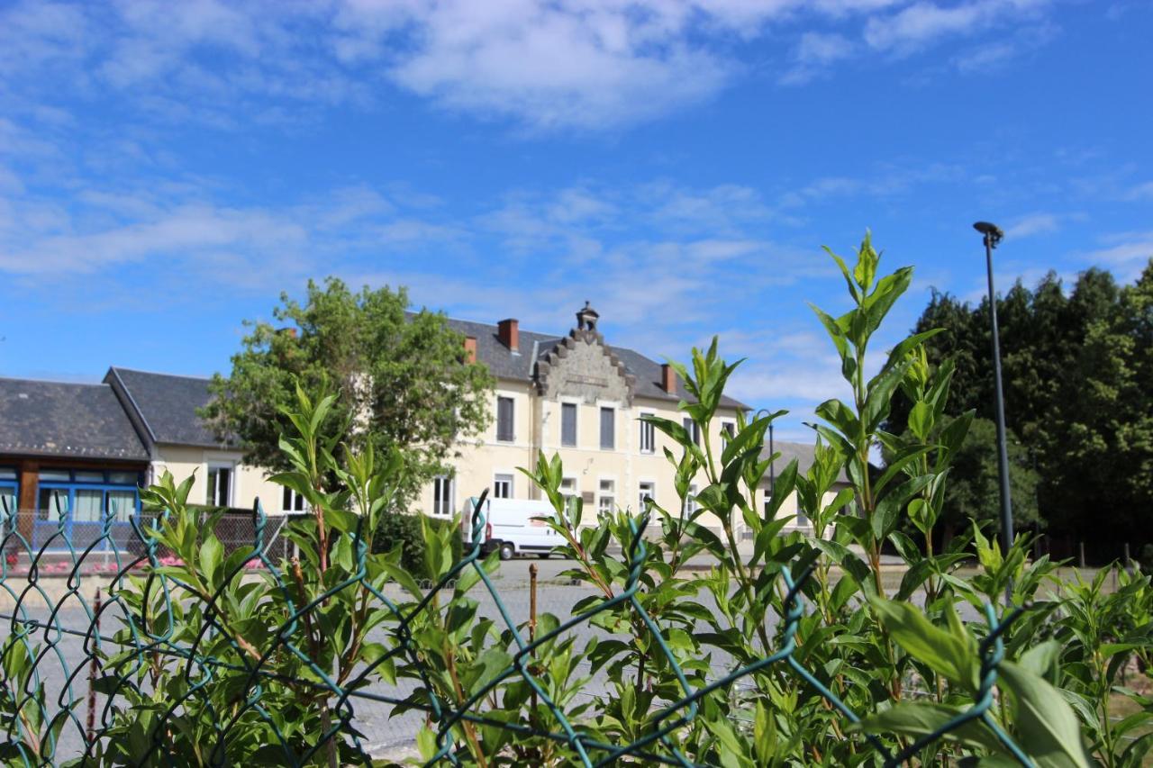 Combrailleurs Bed and Breakfast Espinasse Buitenkant foto